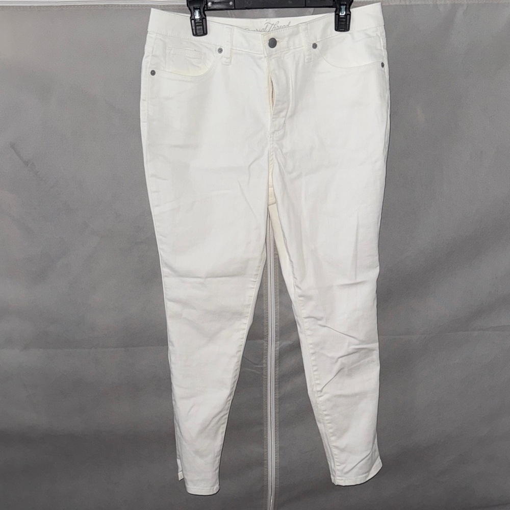 Universal Thread Women's White Skinny Jeans